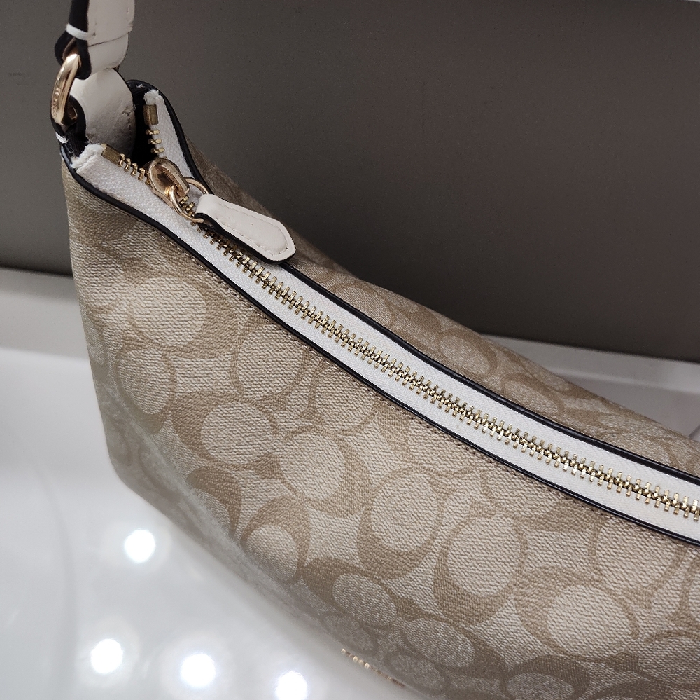 🥰EUC Coach #F29209 Signature Monogram Logo Leather Shoulder Satchel Bag, 🤎 - Picture 8 of 16